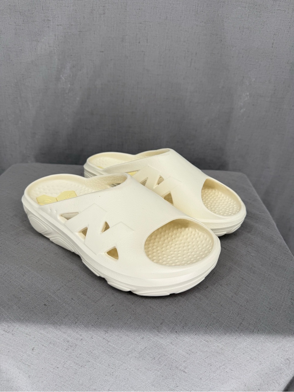 New Balance Fresh Foam RCVRY Slide 'Angora' | Men Sizes 8